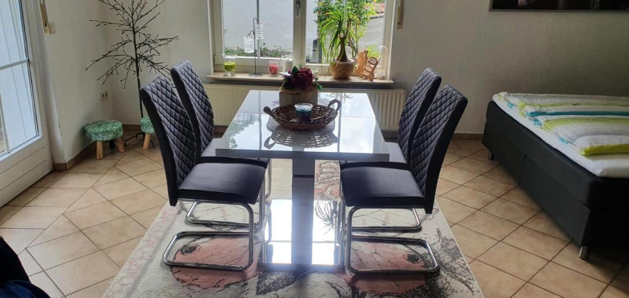 Chrissi Und Micha Apartment Remscheid Bagian luar foto